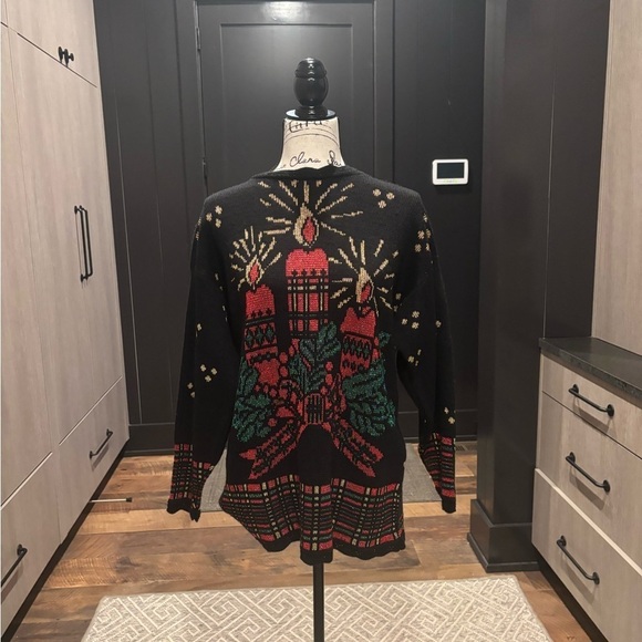 Nutcracker Sweaters - 🎄 Vintage NutCracker Christmas Sweater (Made in USA)